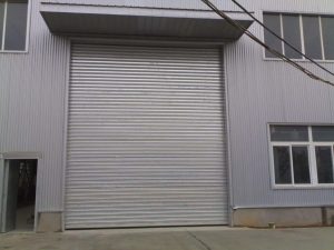 What kind of problems often exist in fire door shutter doors?